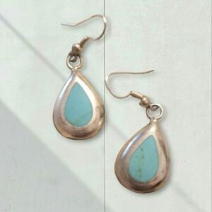 Vintage Teardrop Dangling Turqouise Stone .925 Sterling Silver Earrings